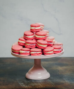 Strawberry Cheesecake macarons
