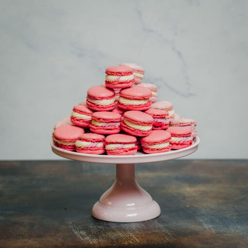 Strawberry Cheesecake macarons
