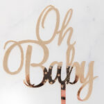 Oh baby gold caketopper +€7,50