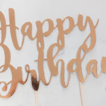 Happy birthday gold caketopper +€7,50